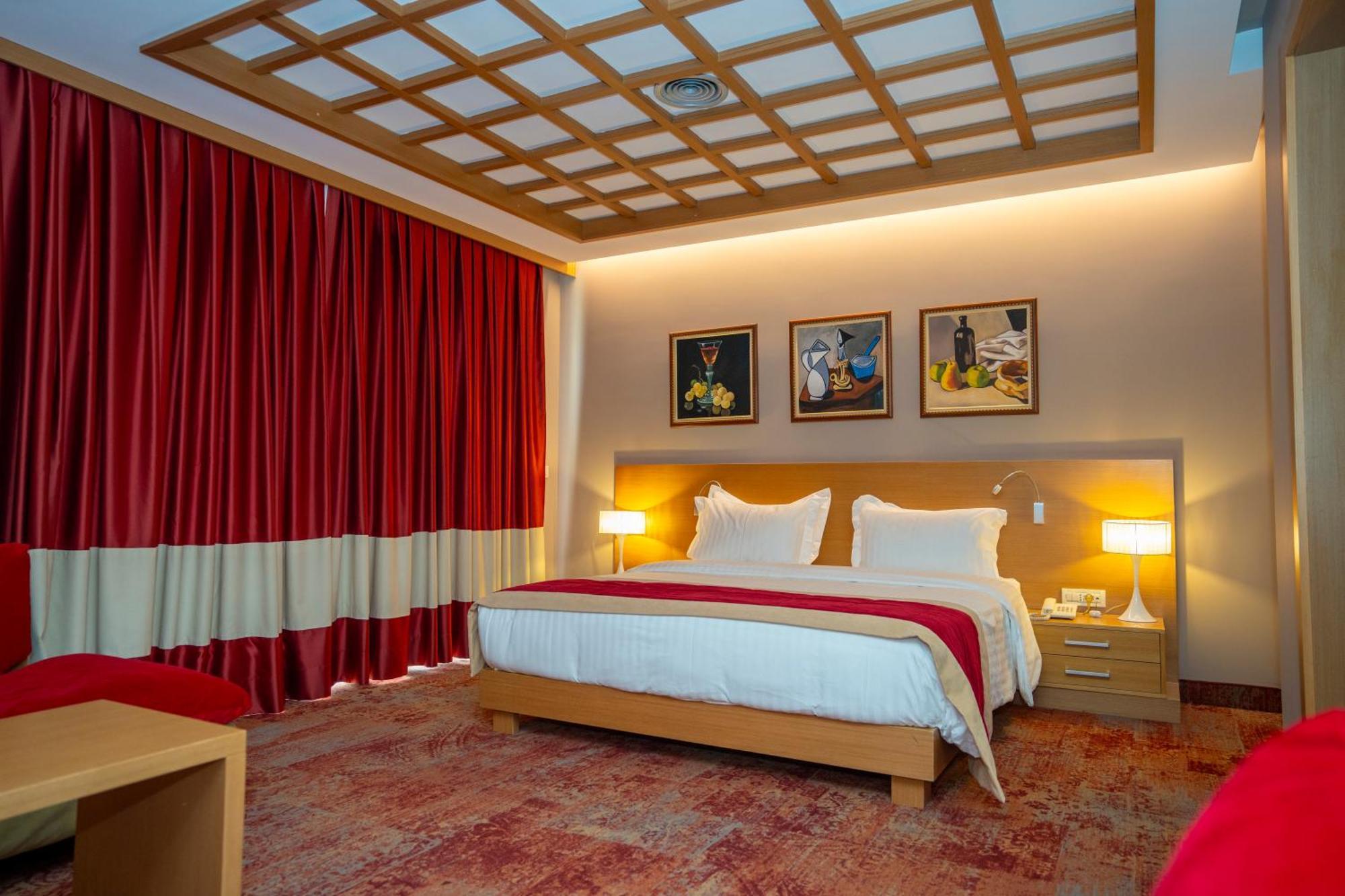 Hotel Colosseo & Spa Shkoder Exterior photo