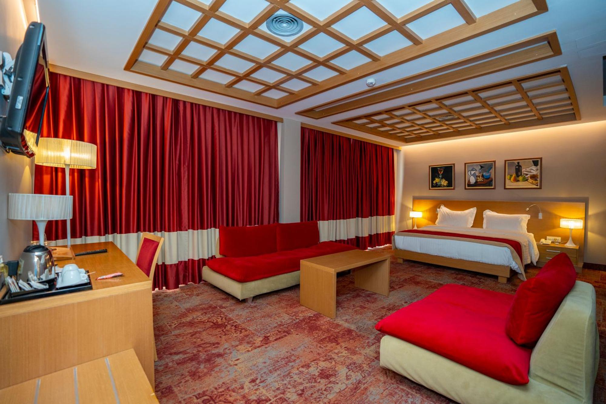 Hotel Colosseo & Spa Shkoder Exterior photo