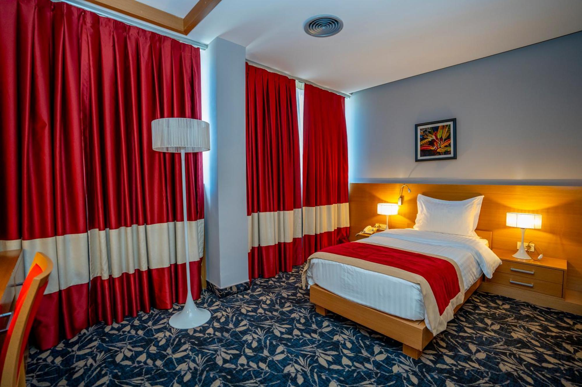 Hotel Colosseo & Spa Shkoder Exterior photo