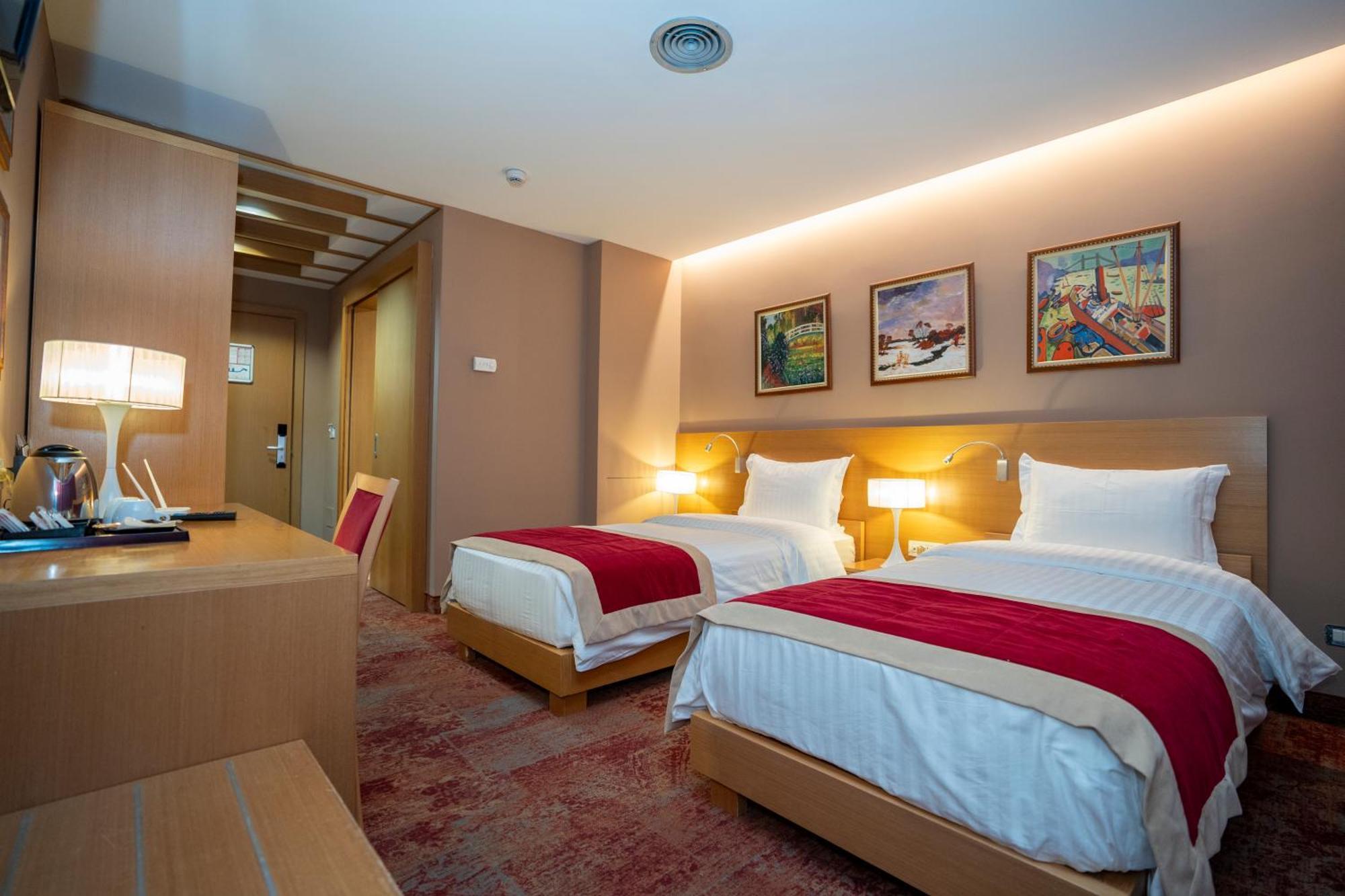 Hotel Colosseo & Spa Shkoder Exterior photo