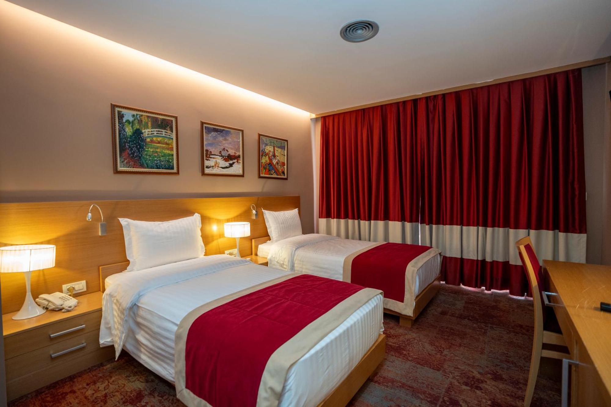 Hotel Colosseo & Spa Shkoder Exterior photo