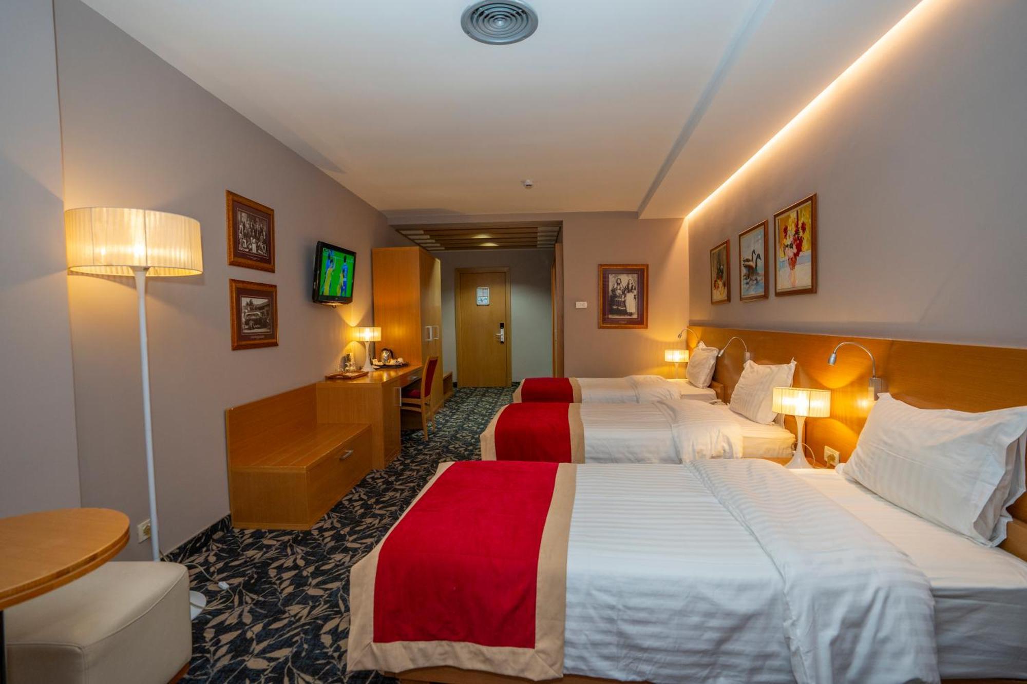 Hotel Colosseo & Spa Shkoder Exterior photo