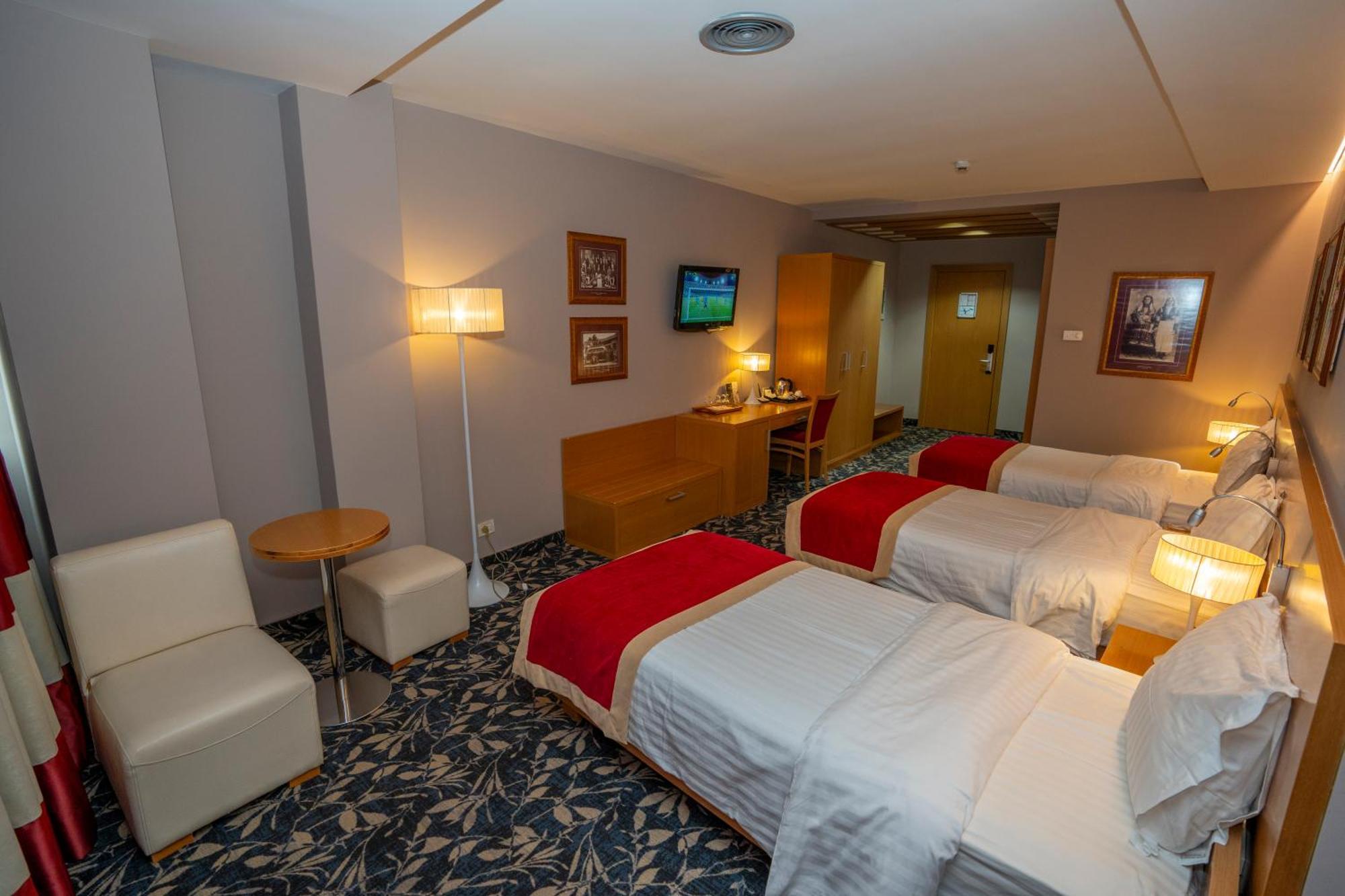 Hotel Colosseo & Spa Shkoder Exterior photo