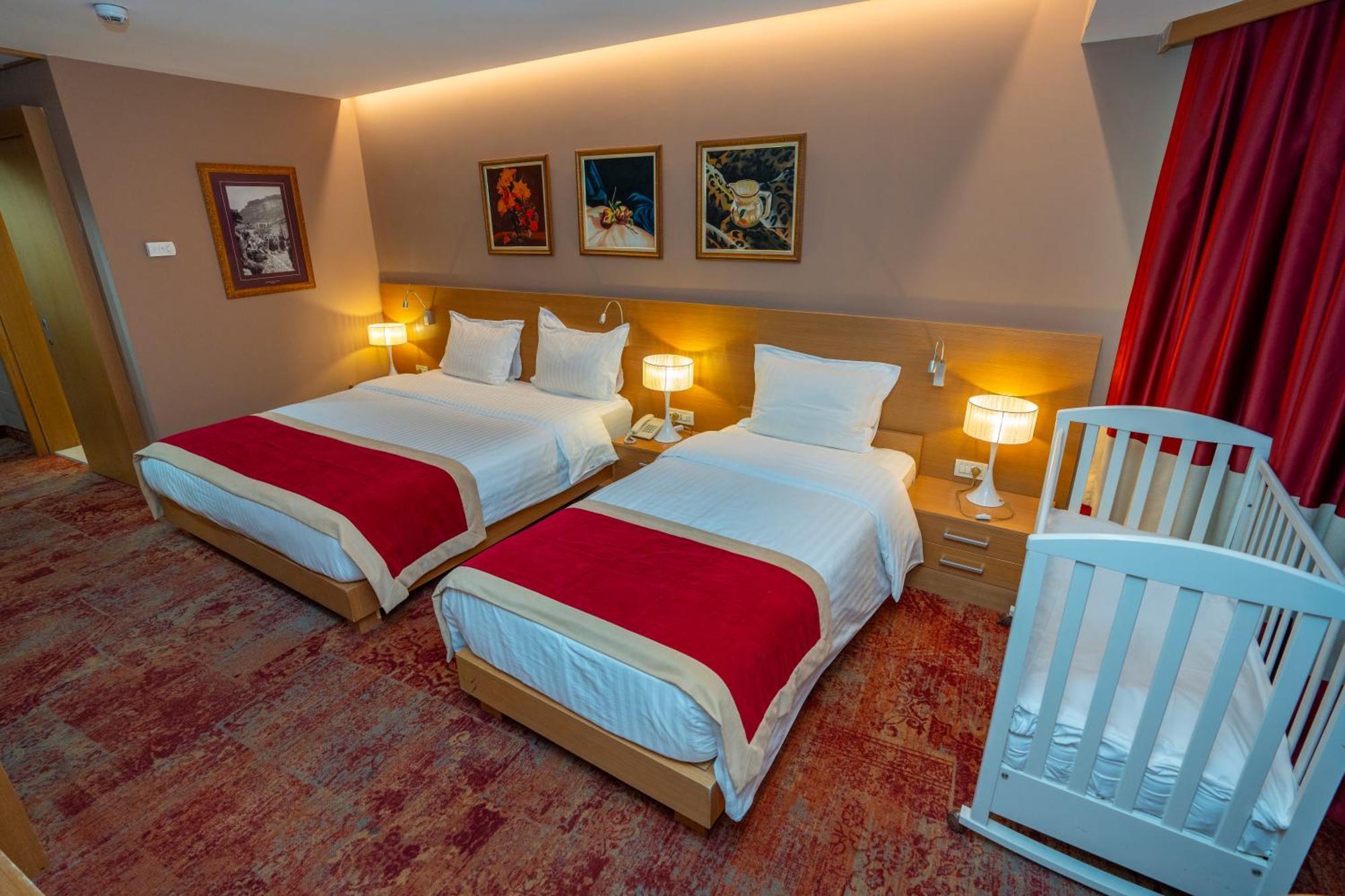 Hotel Colosseo & Spa Shkoder Exterior photo
