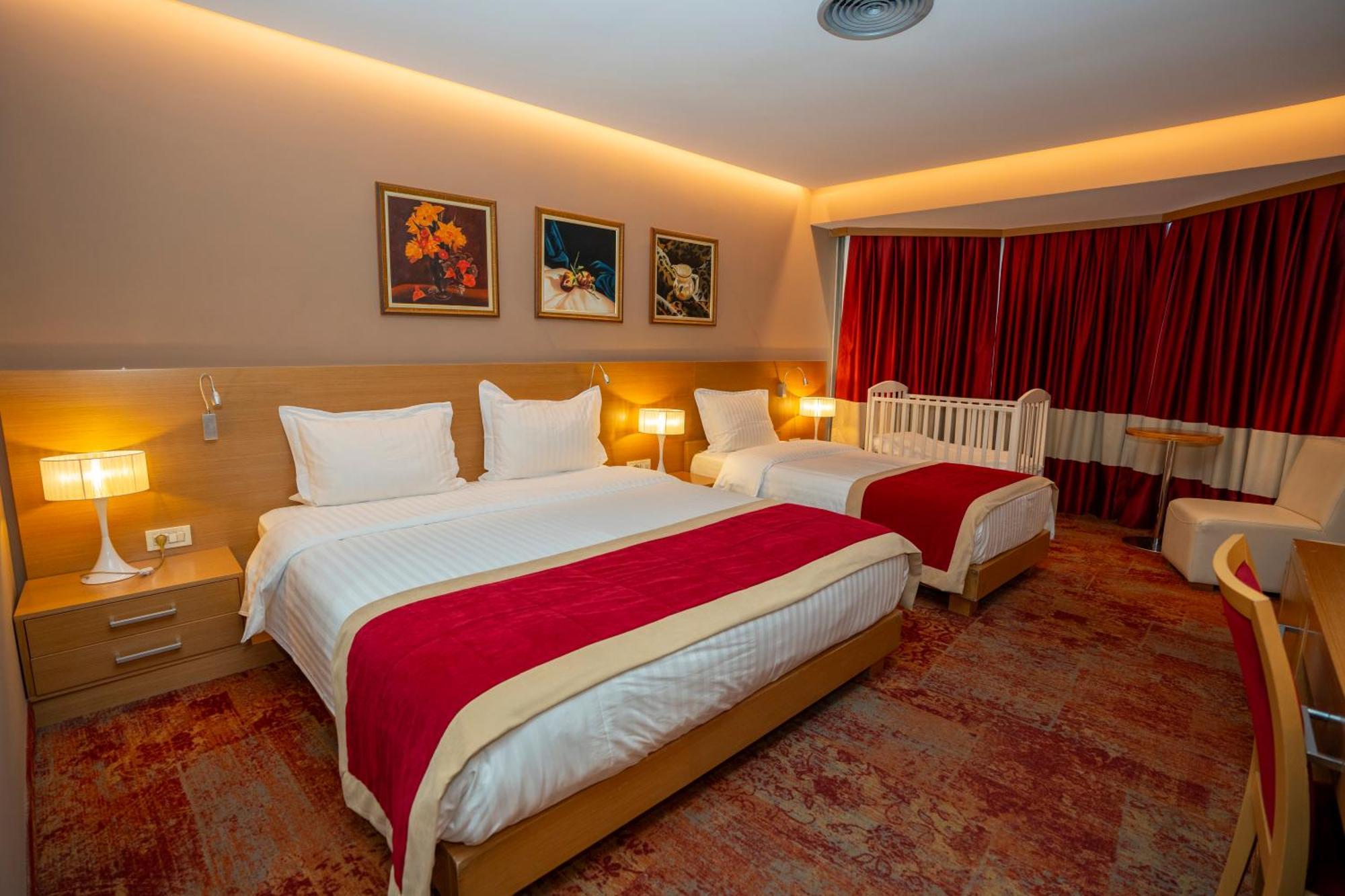 Hotel Colosseo & Spa Shkoder Exterior photo